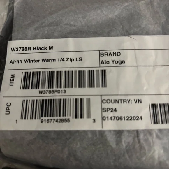 Alo Yoga Airlift Winter Warm 1/4 zip - Picture 4 of 4